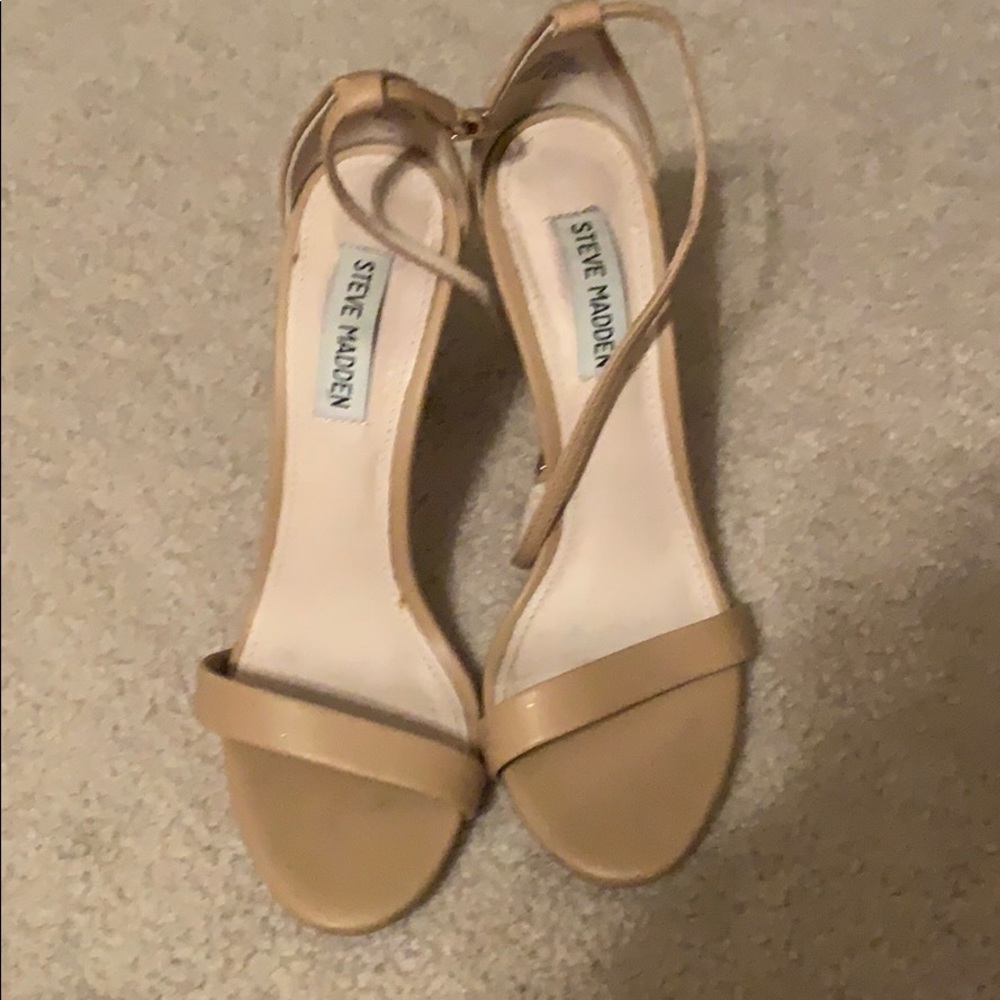 Nude heels